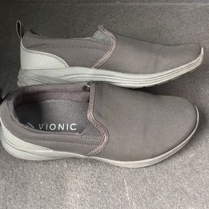 Women's vionic agile kea